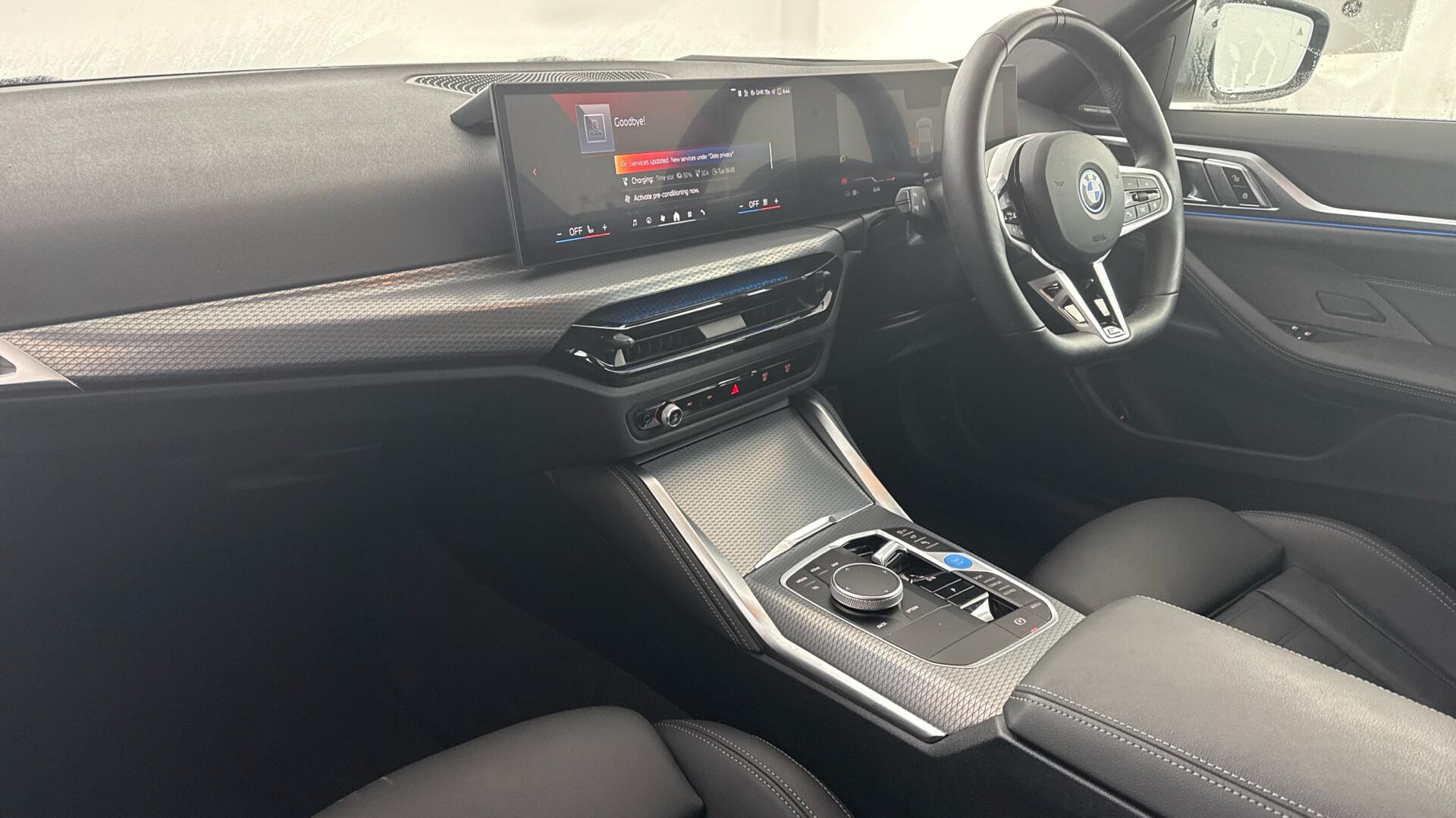 BMW i4 view 7