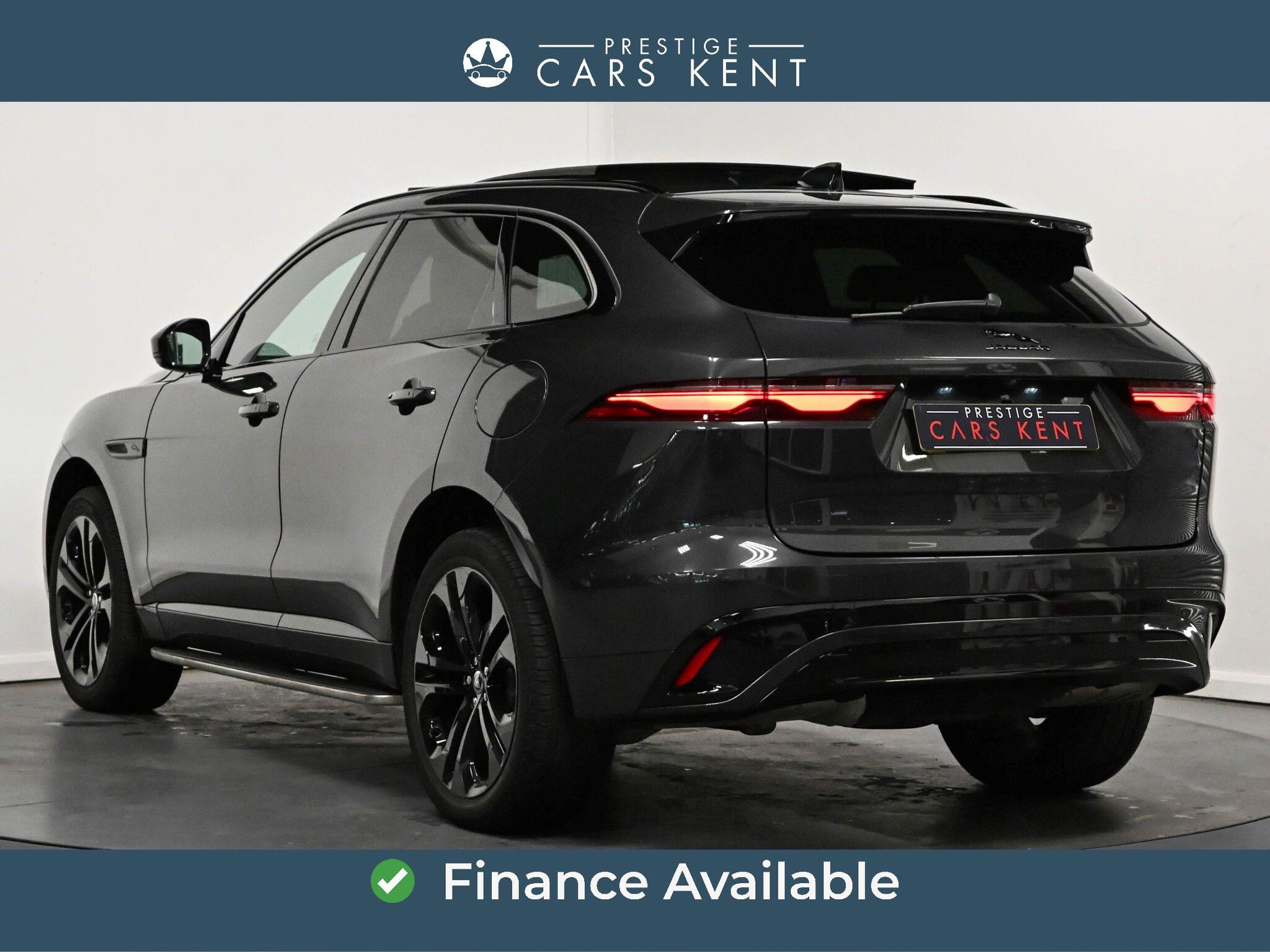 Jaguar F-Pace view 3