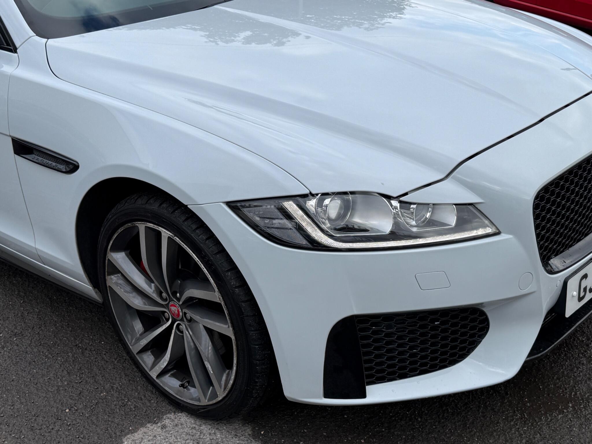 Jaguar XF - Image 20