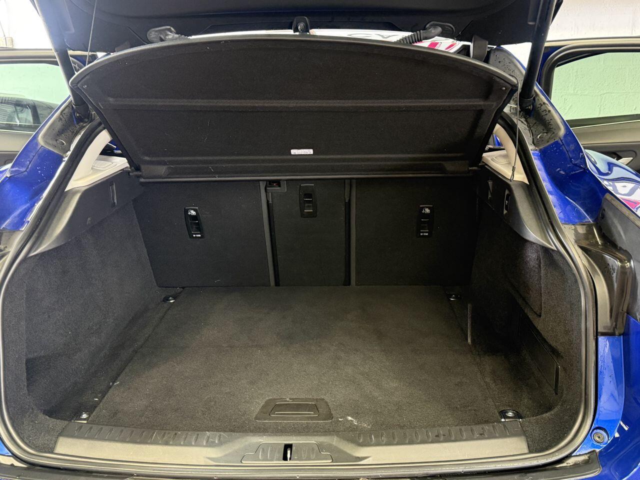 Jaguar I-Pace view 17
