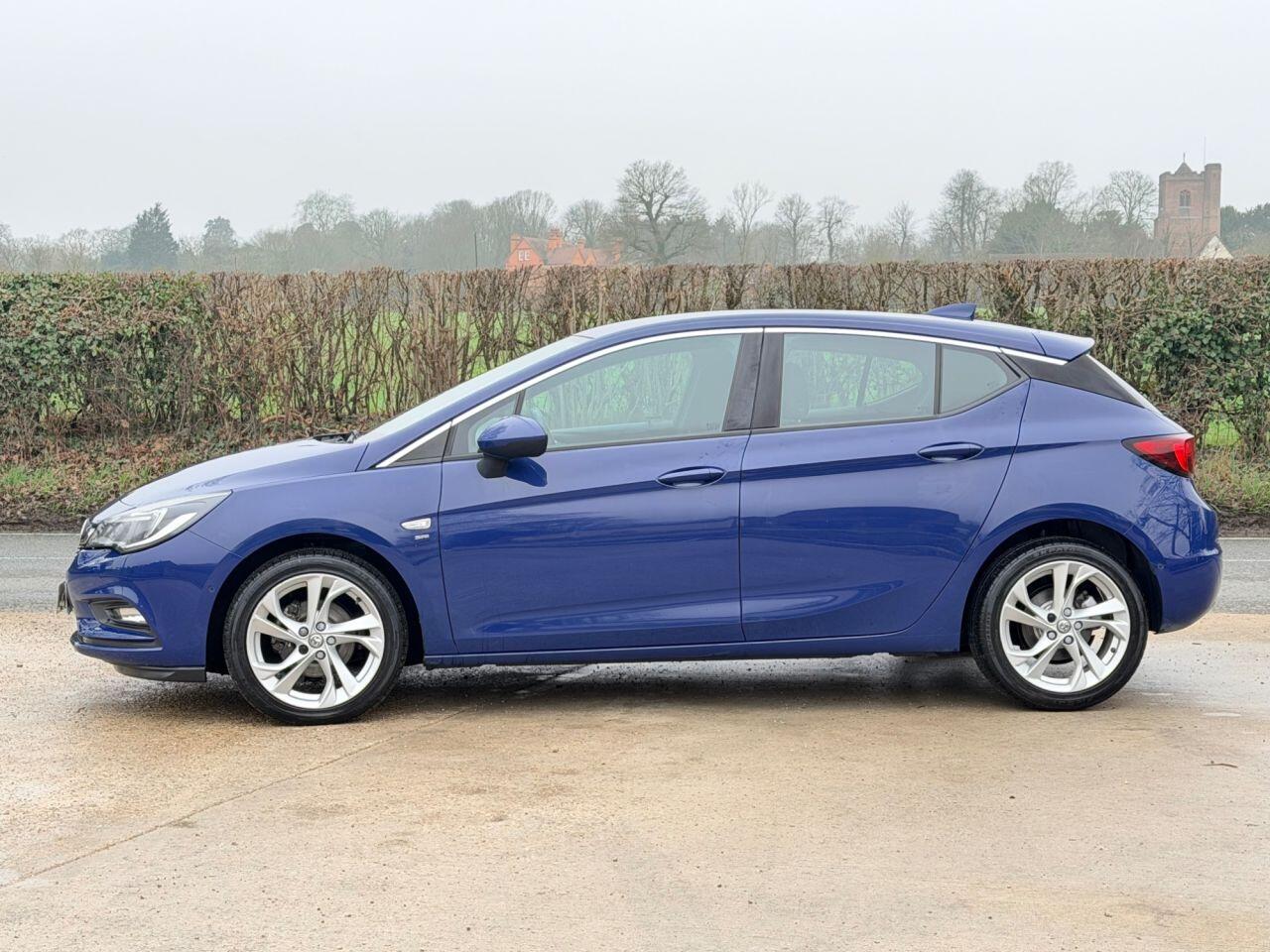 Vauxhall Astra view 8