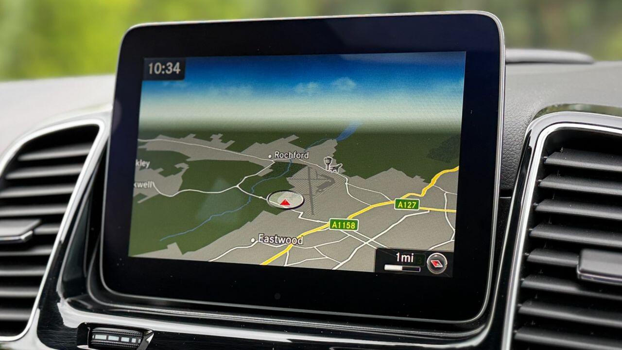 Mercedes-Benz Gle view 23