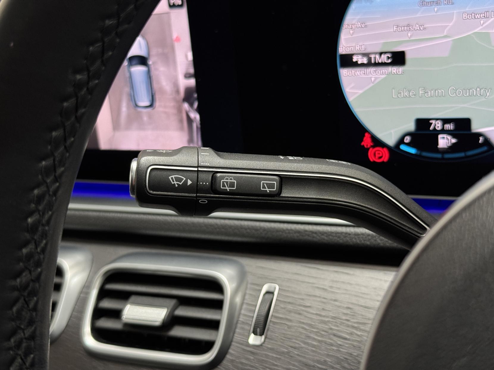 Mercedes-Benz Gle view 54