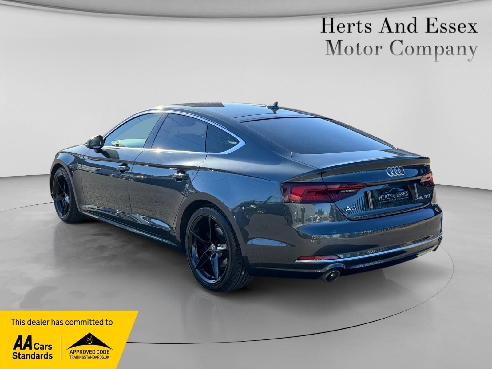 Audi A5 view 4