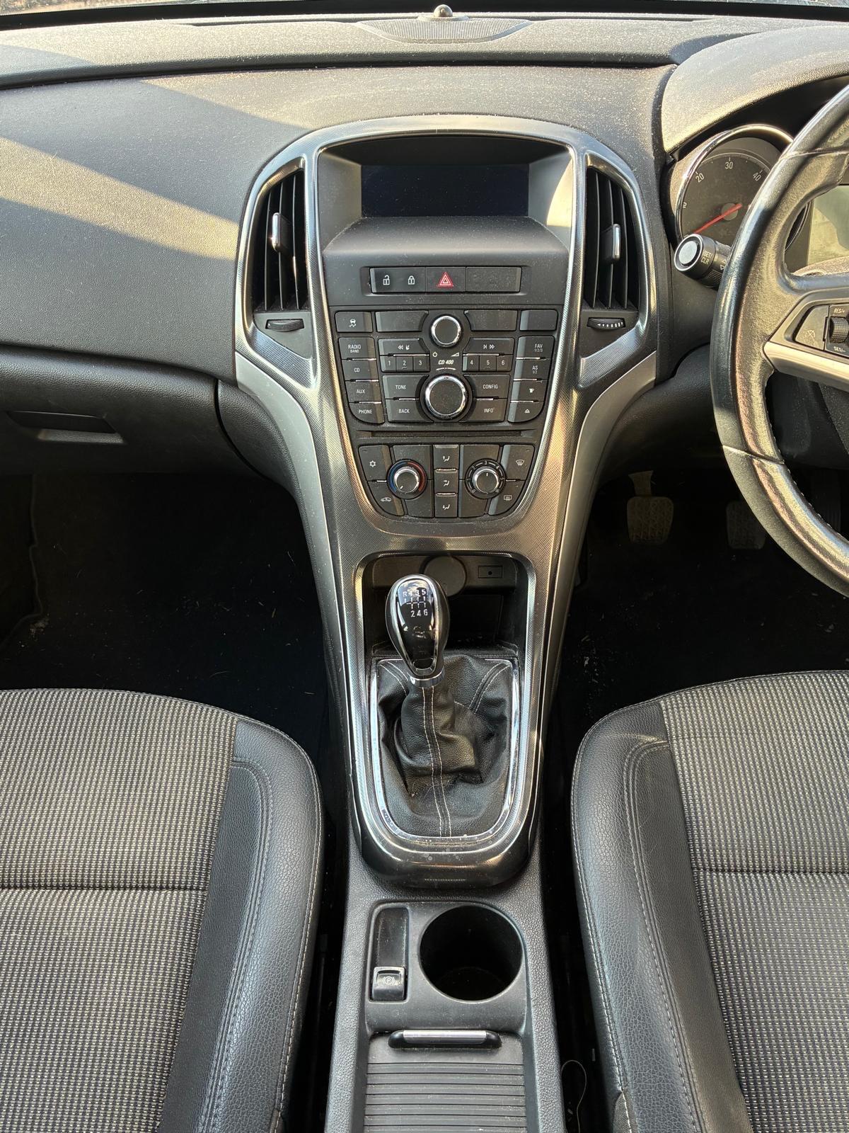 Vauxhall Astra view 20