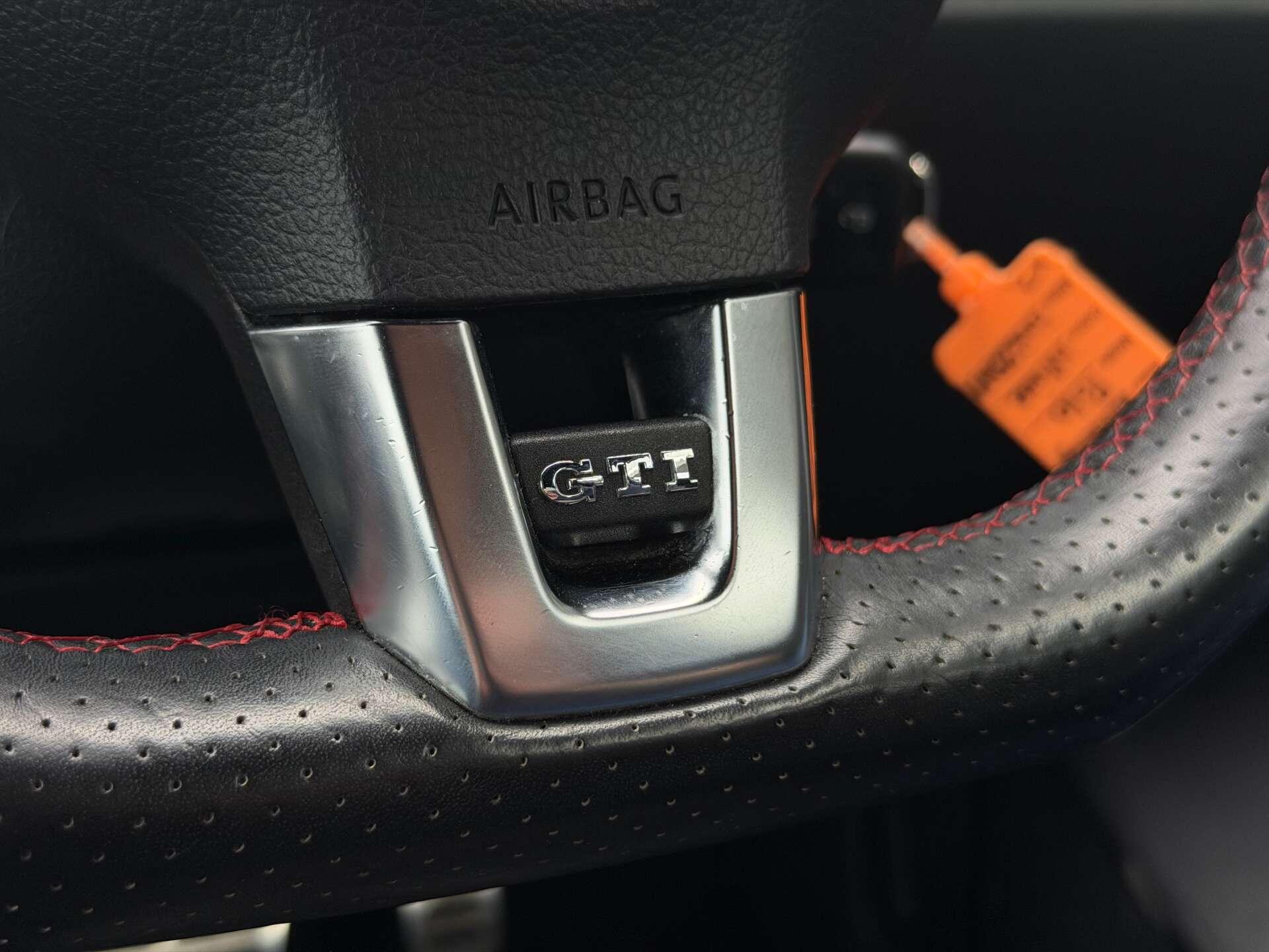 Volkswagen Polo view 23