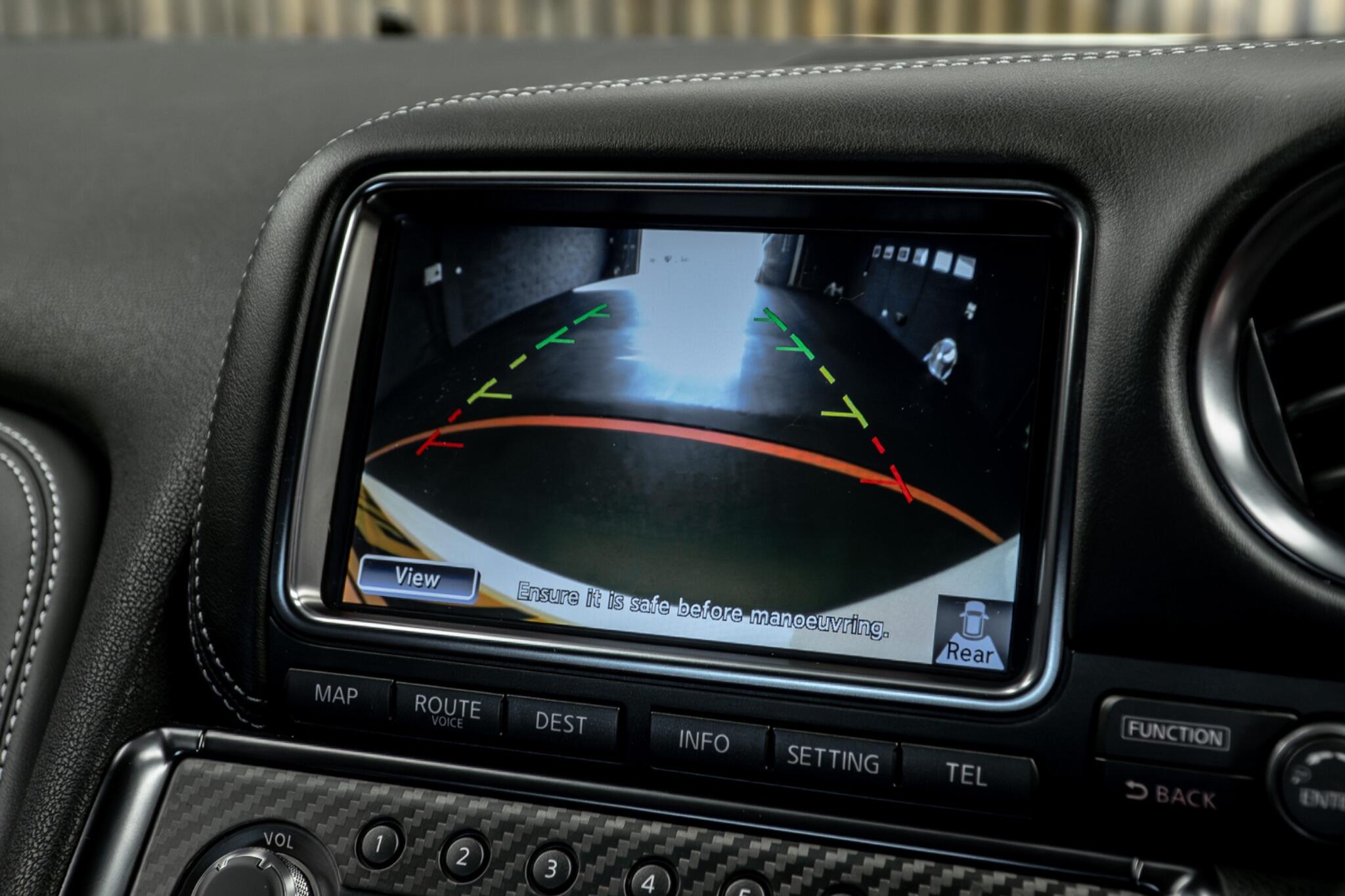 Nissan GT-R view 27