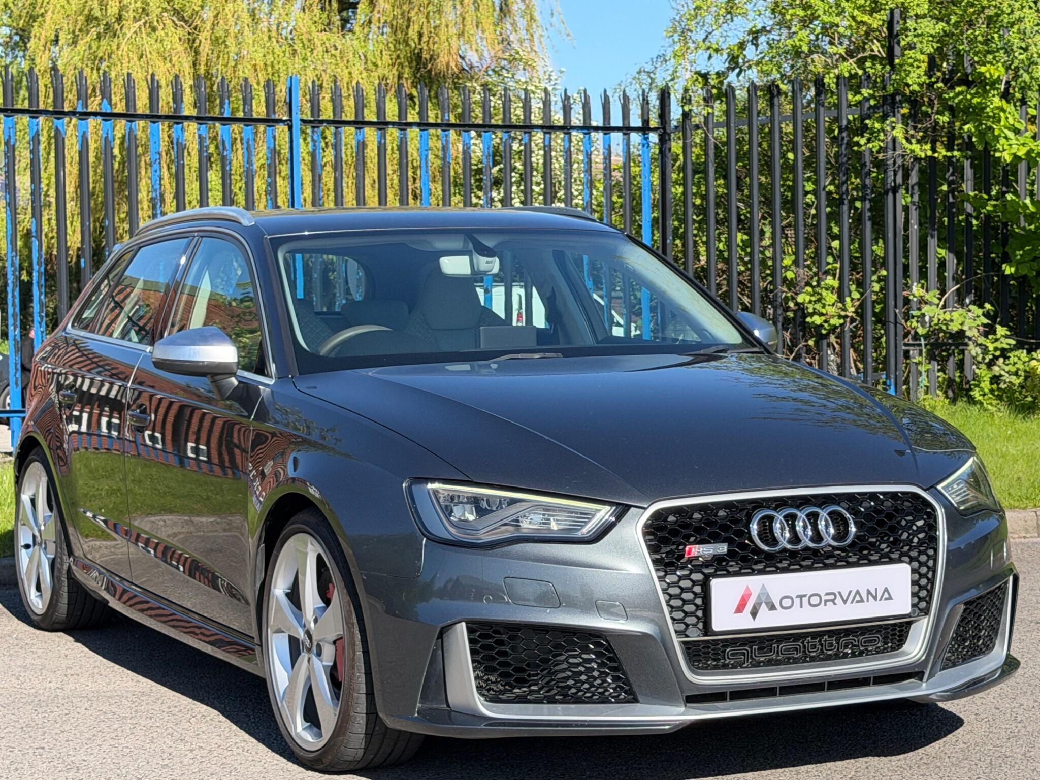 Audi RS3 view 6