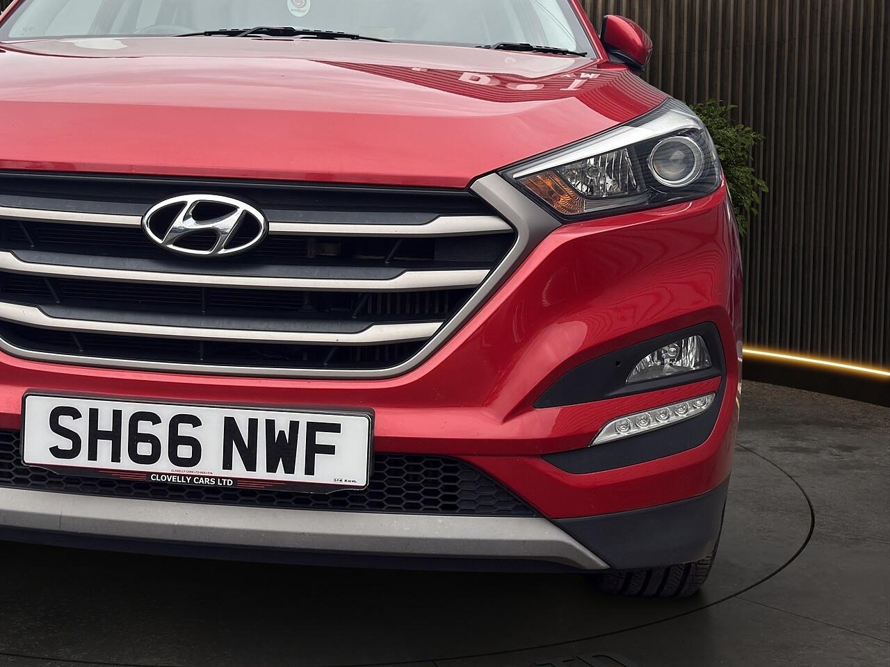 Hyundai Tucson view 19