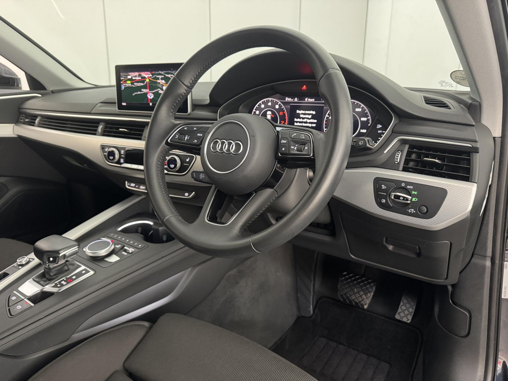 Audi A4 view 55