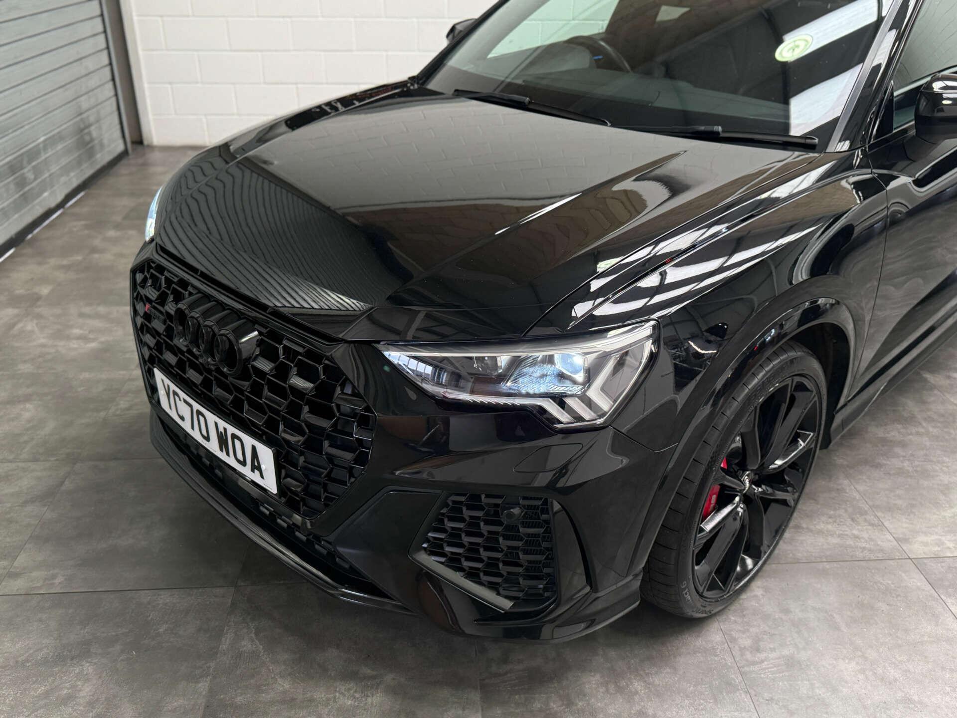 Audi RS Q3 view 11