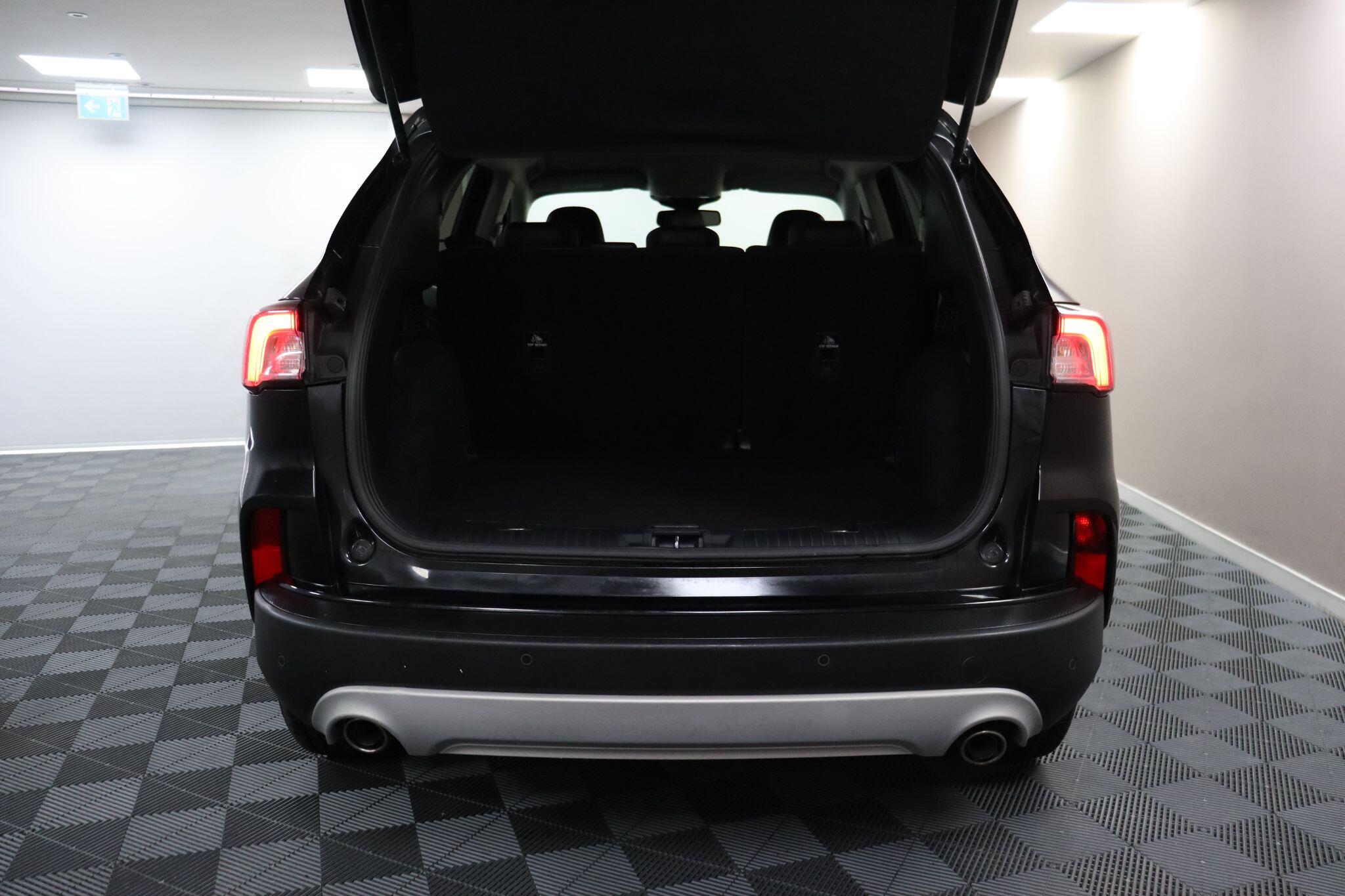 Ford Kuga view 14