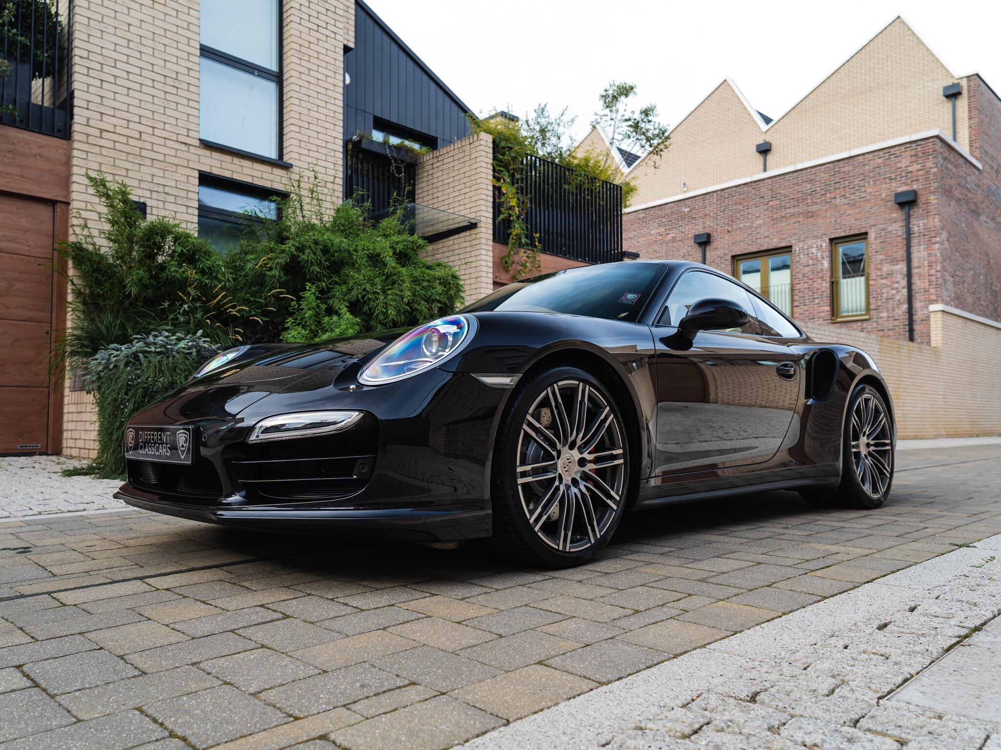 Porsche 911 view 59