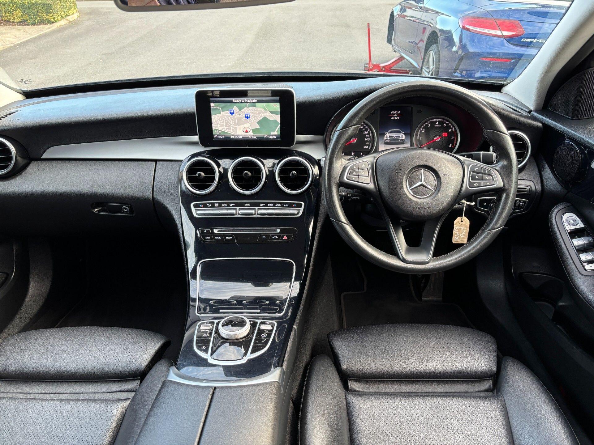 Mercedes-Benz C-Class view 25
