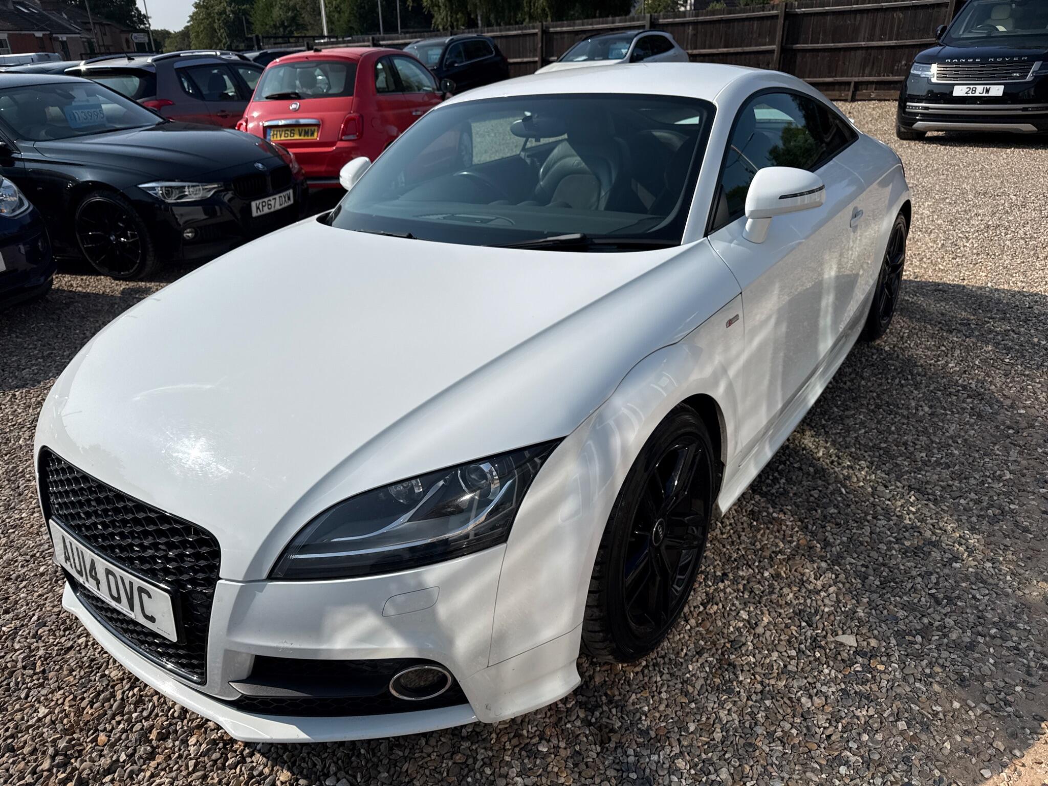 Audi TT view 12