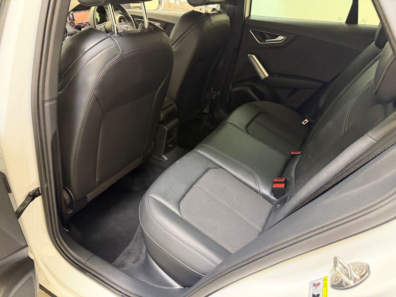 Audi Q2 view 30