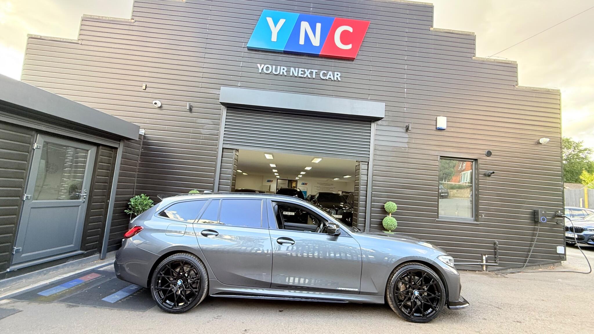 BMW 3 Series view 52