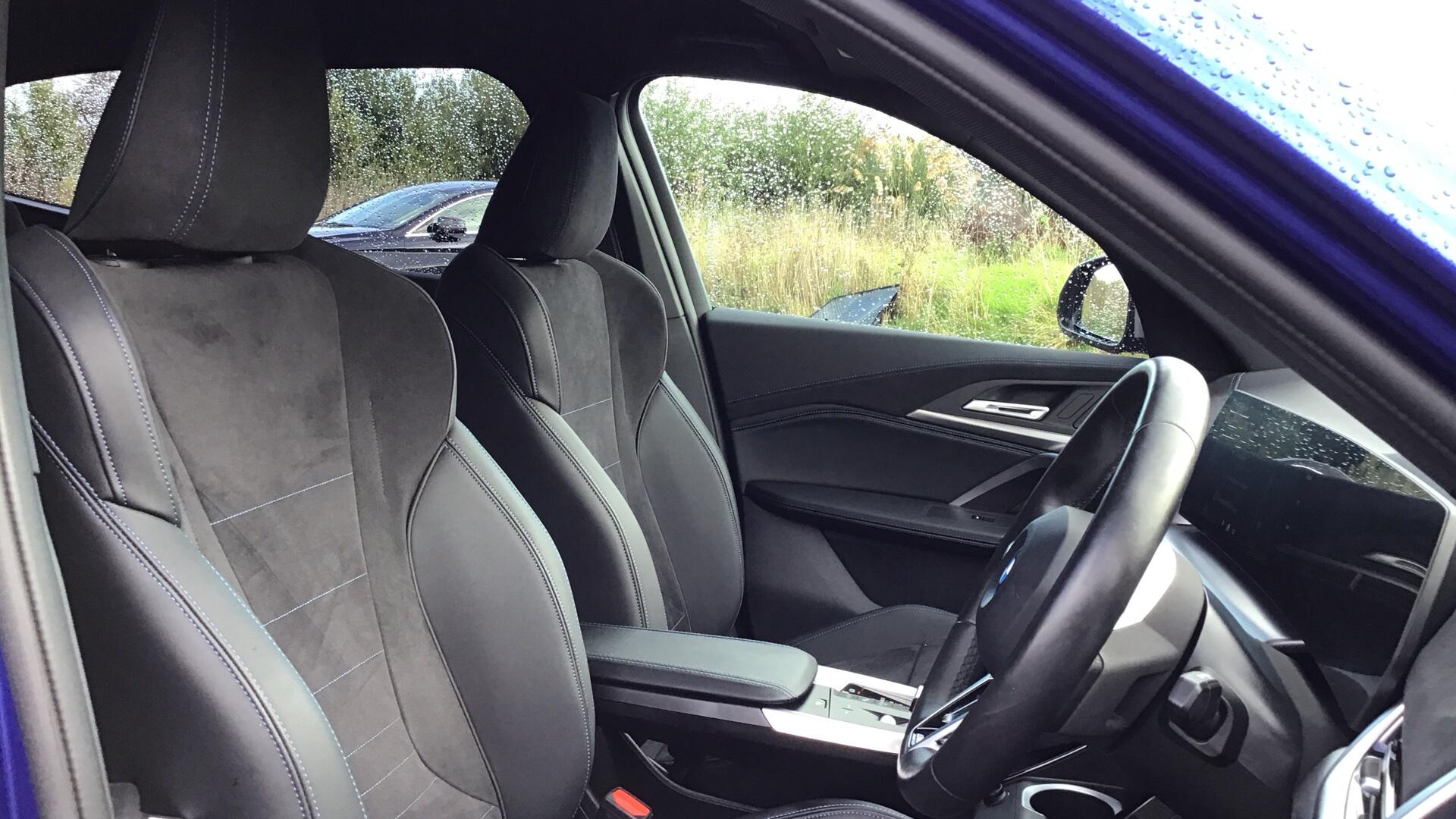 BMW iX1 view 11