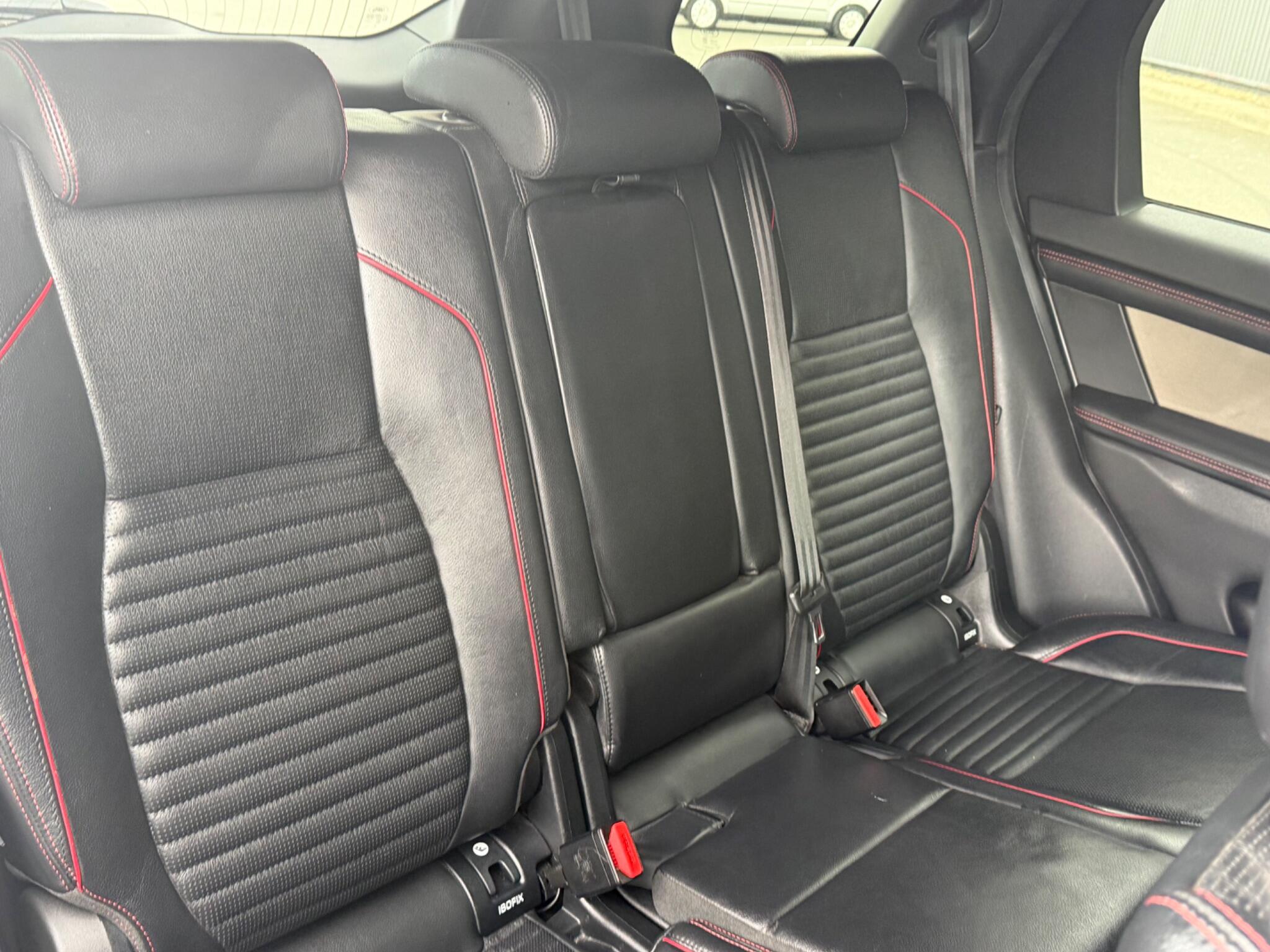 Land Rover Discovery Sport view 10