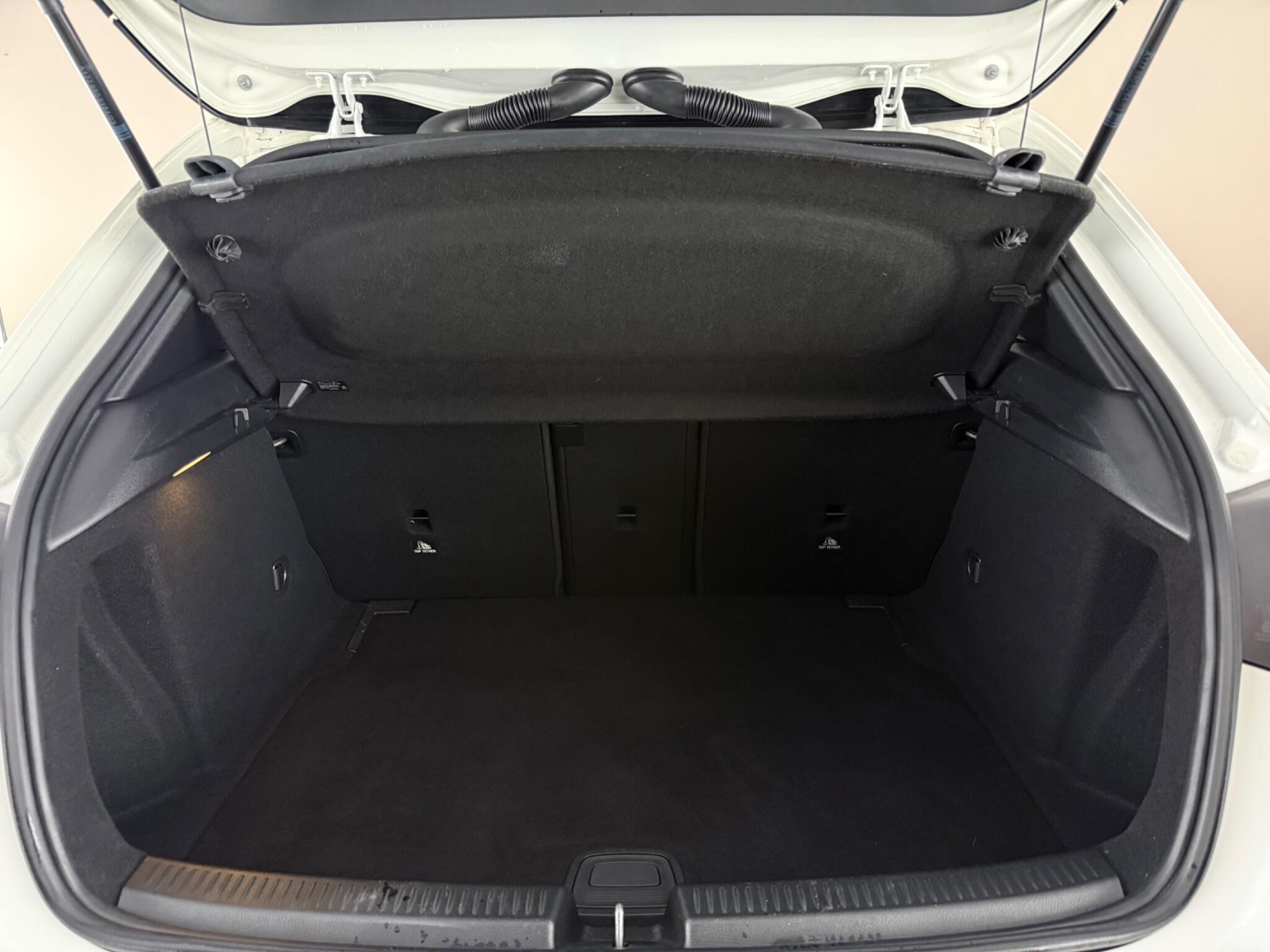 Mercedes-Benz A-Class view 9
