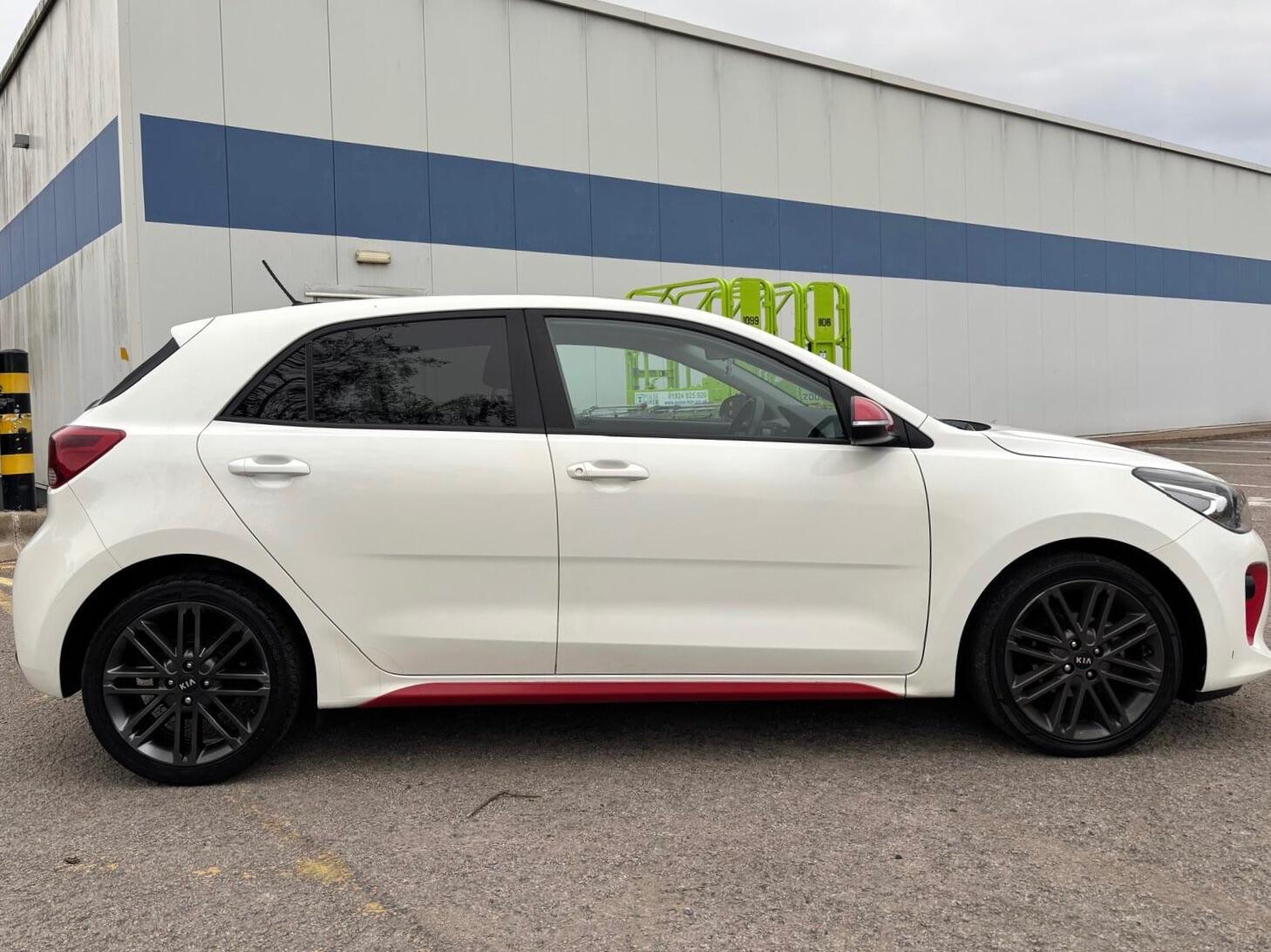 Kia Rio view 11