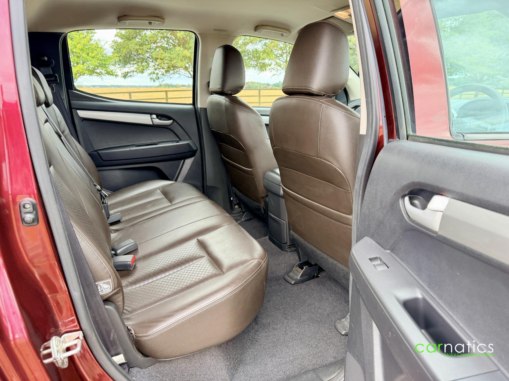 Isuzu D-Max view 39