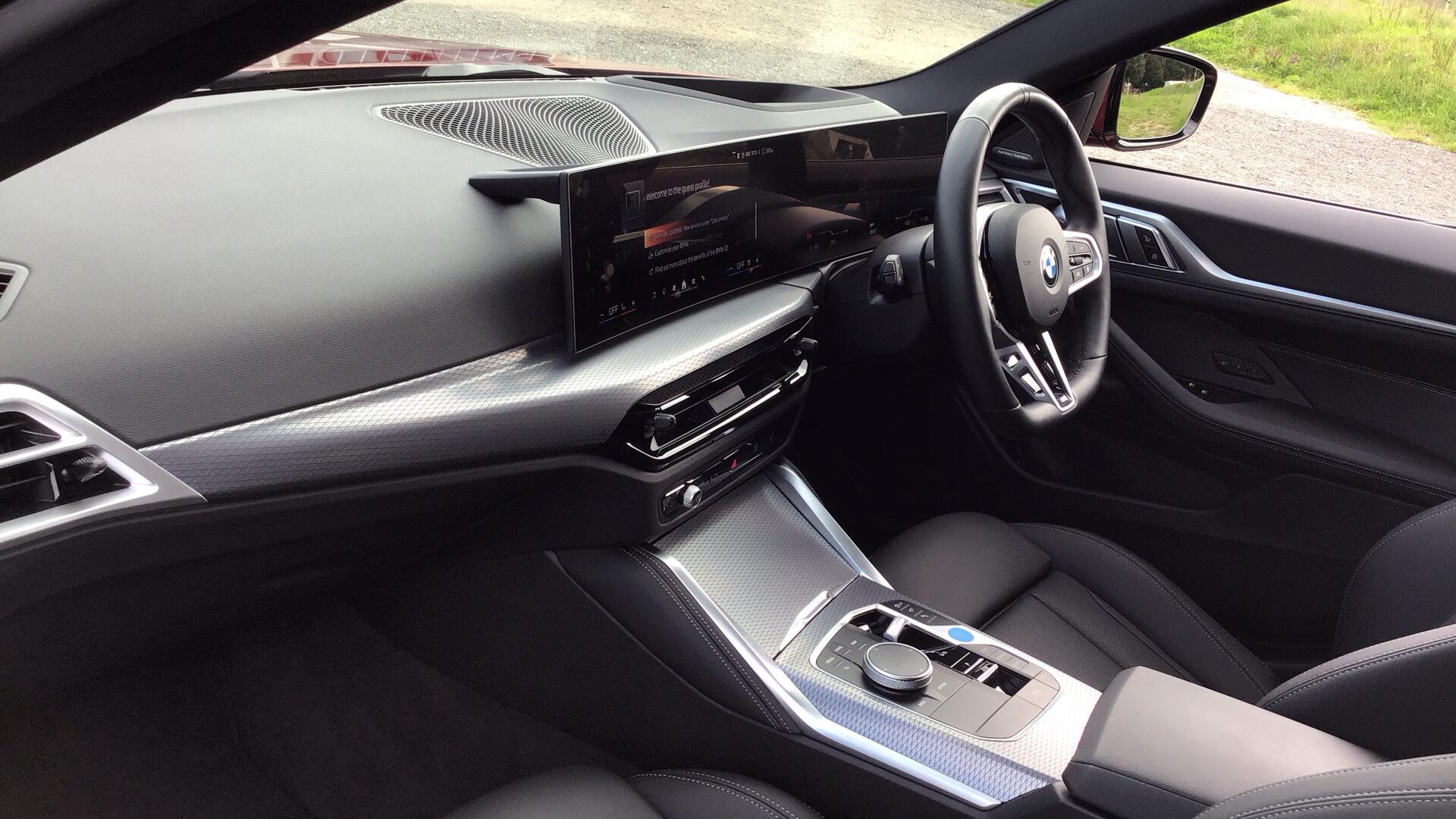 BMW i4 view 7