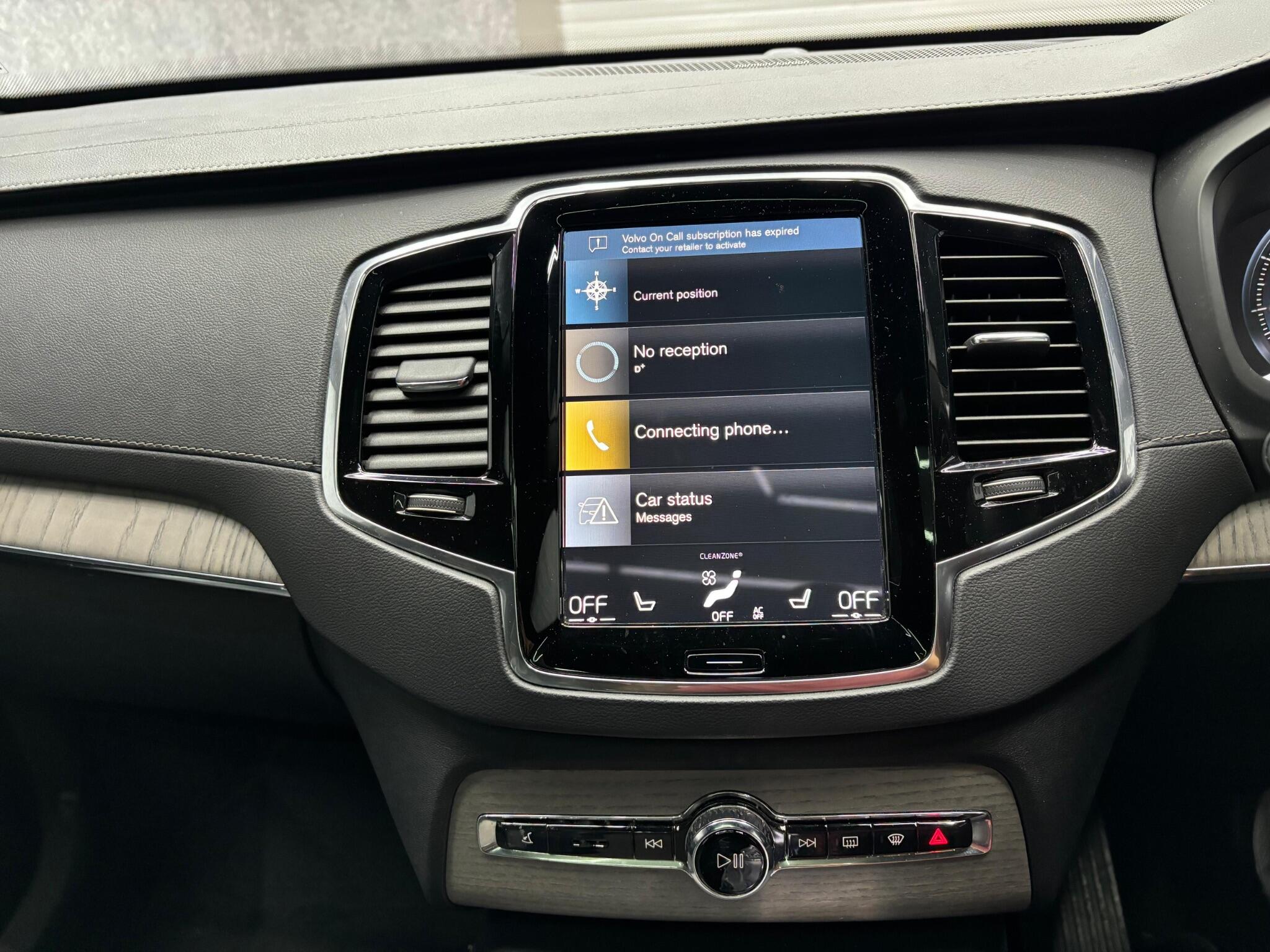 Volvo XC90 view 17
