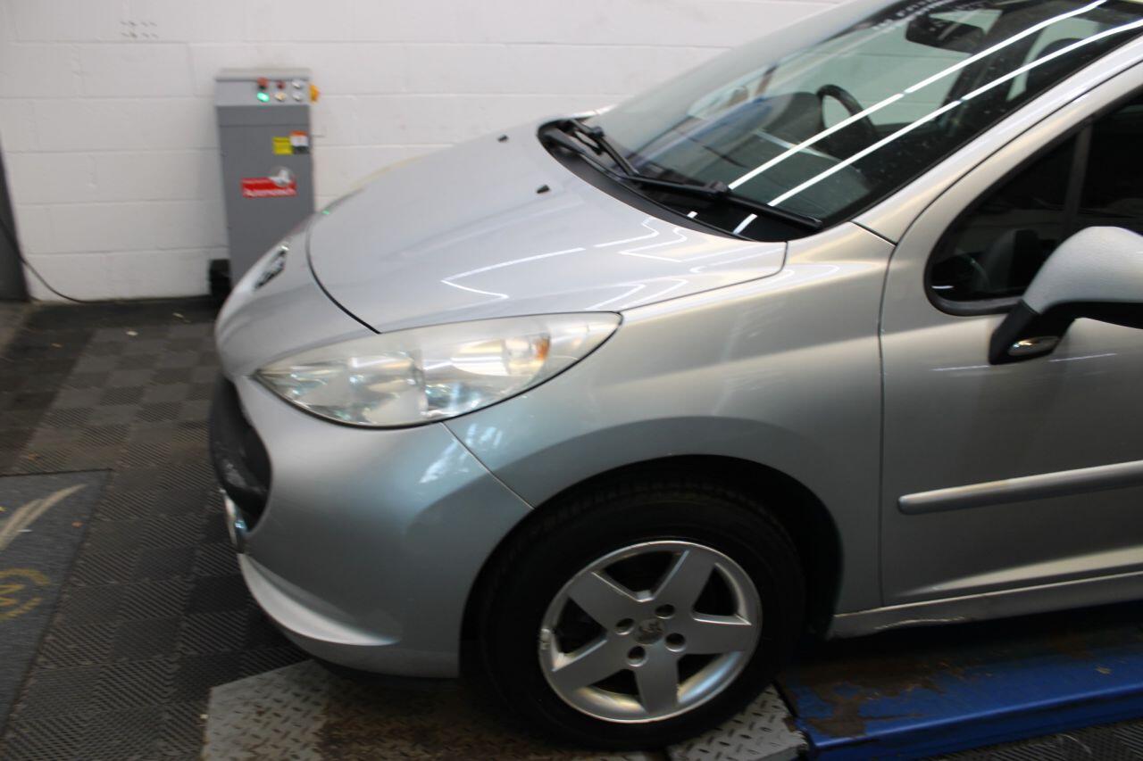 Peugeot 207 view 26