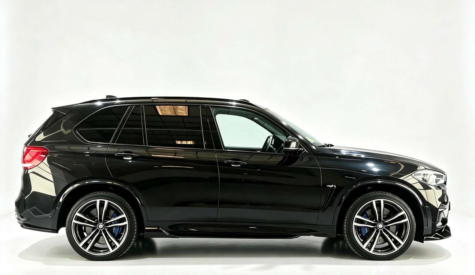 BMW X5 M view 13