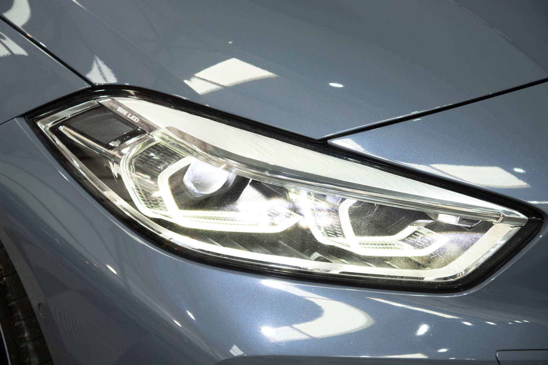 BMW 1 Series view 24