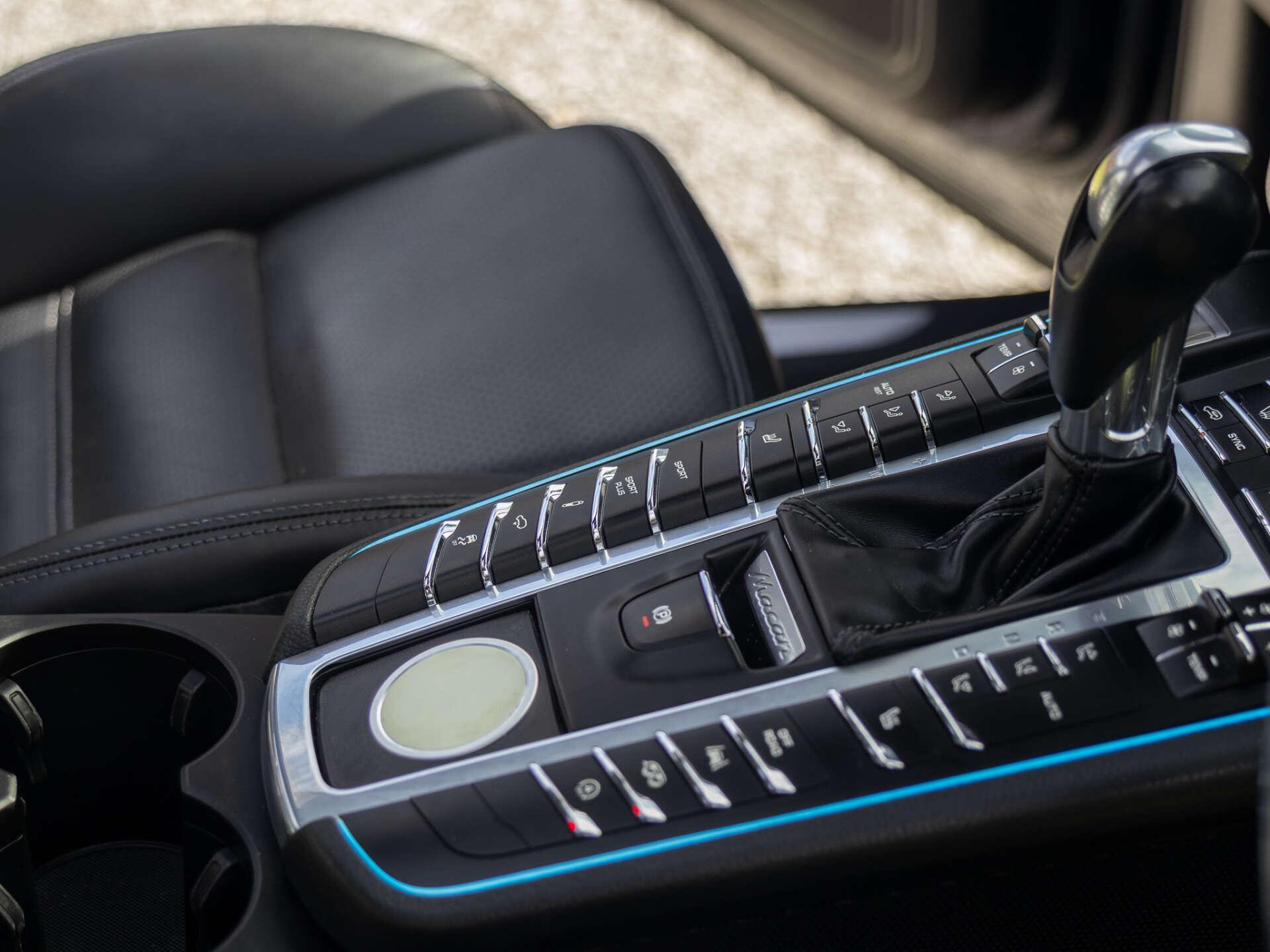 Porsche Macan view 49