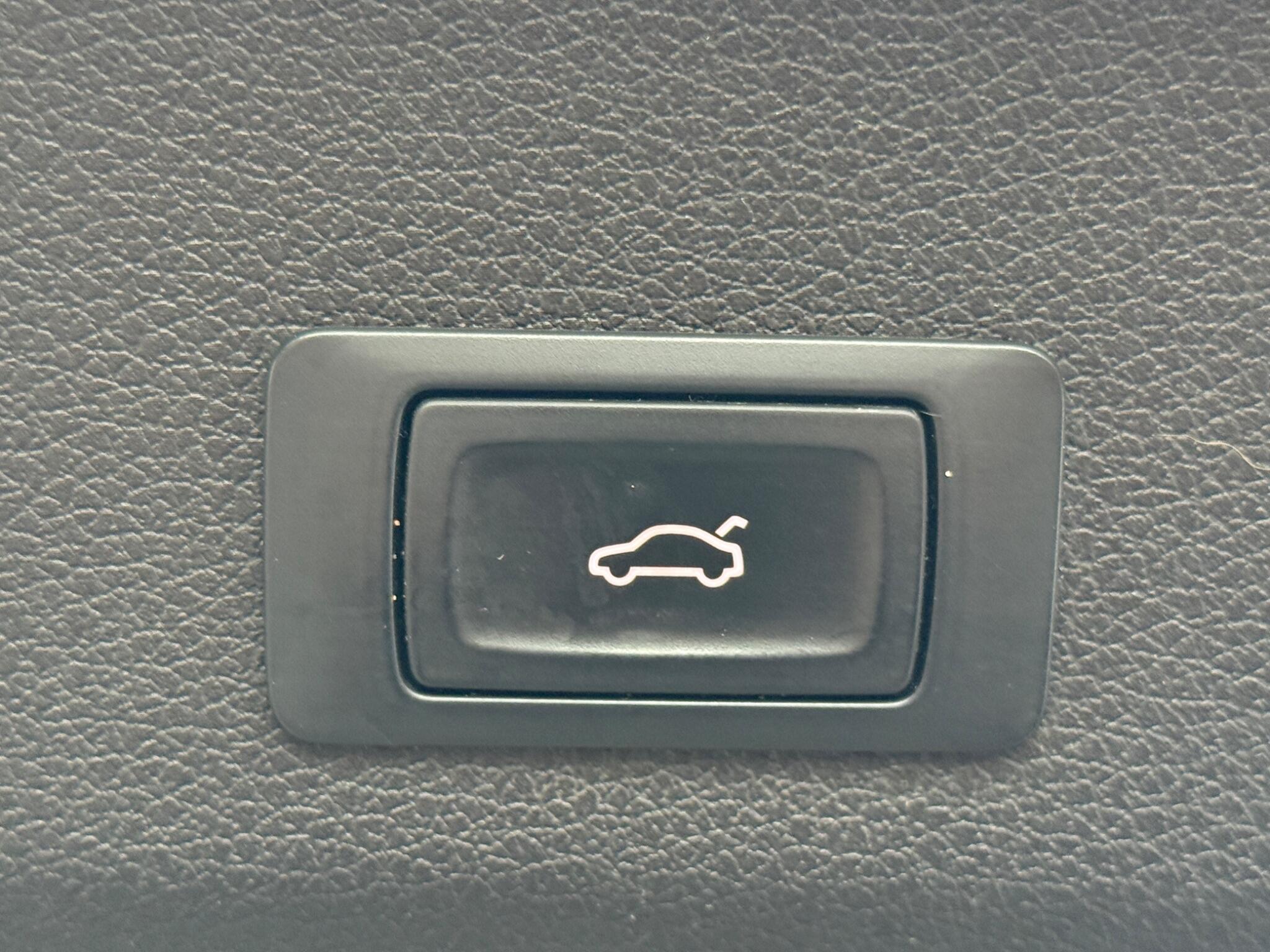 Audi Q7 - Image 53