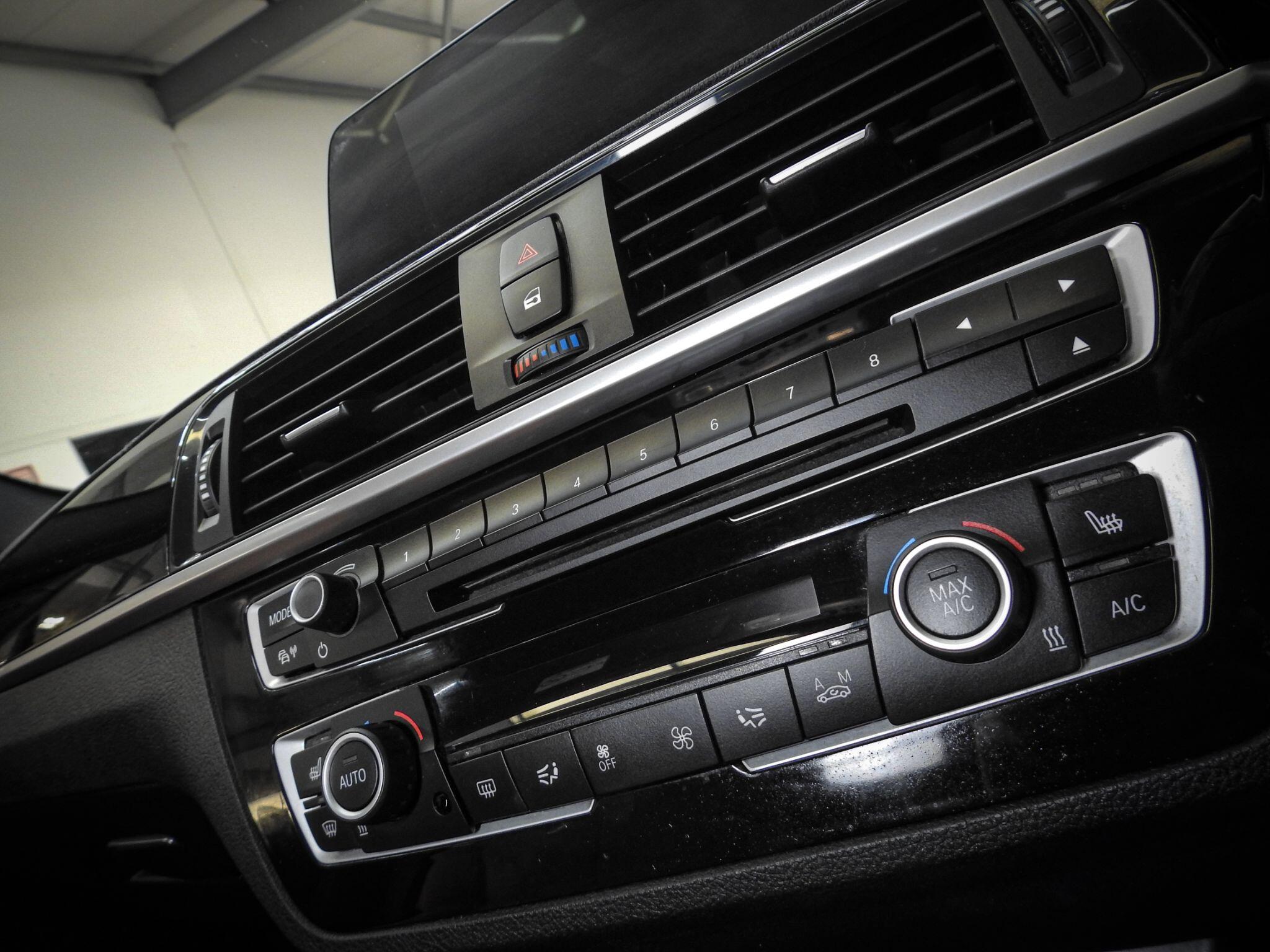 BMW 1 Series view 31