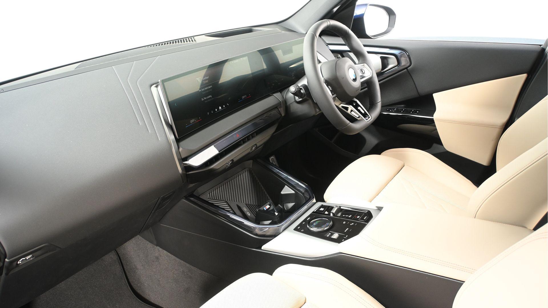 BMW X3 view 7