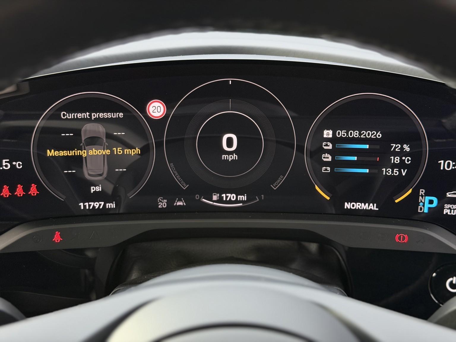 Porsche Taycan view 64