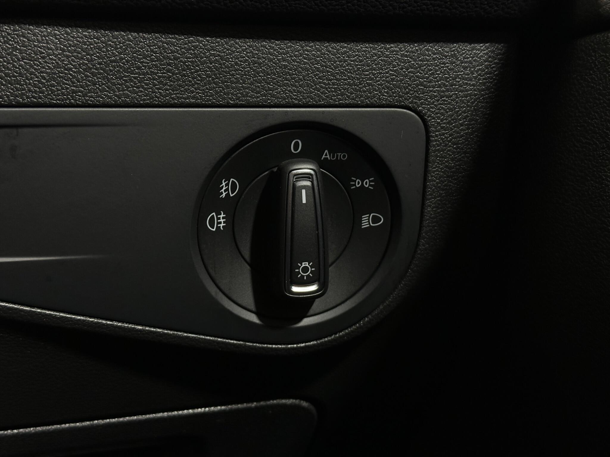 Volkswagen Tiguan view 18