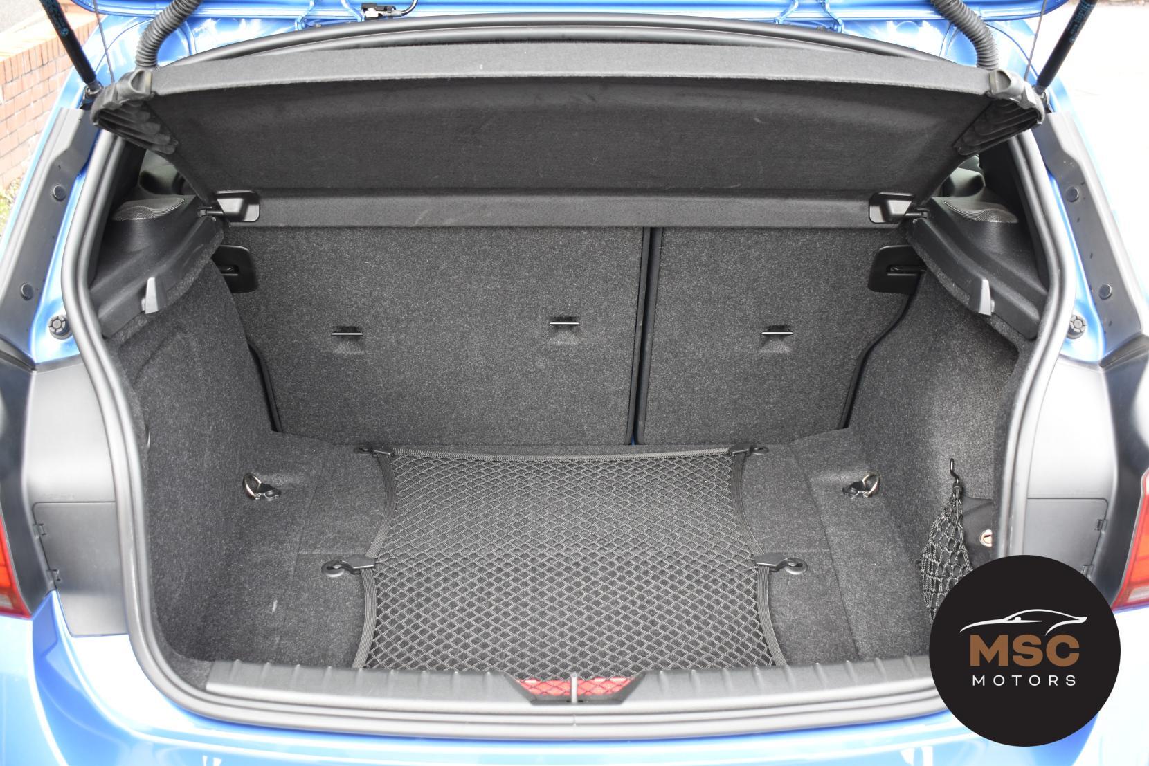 BMW 1 Series view 70