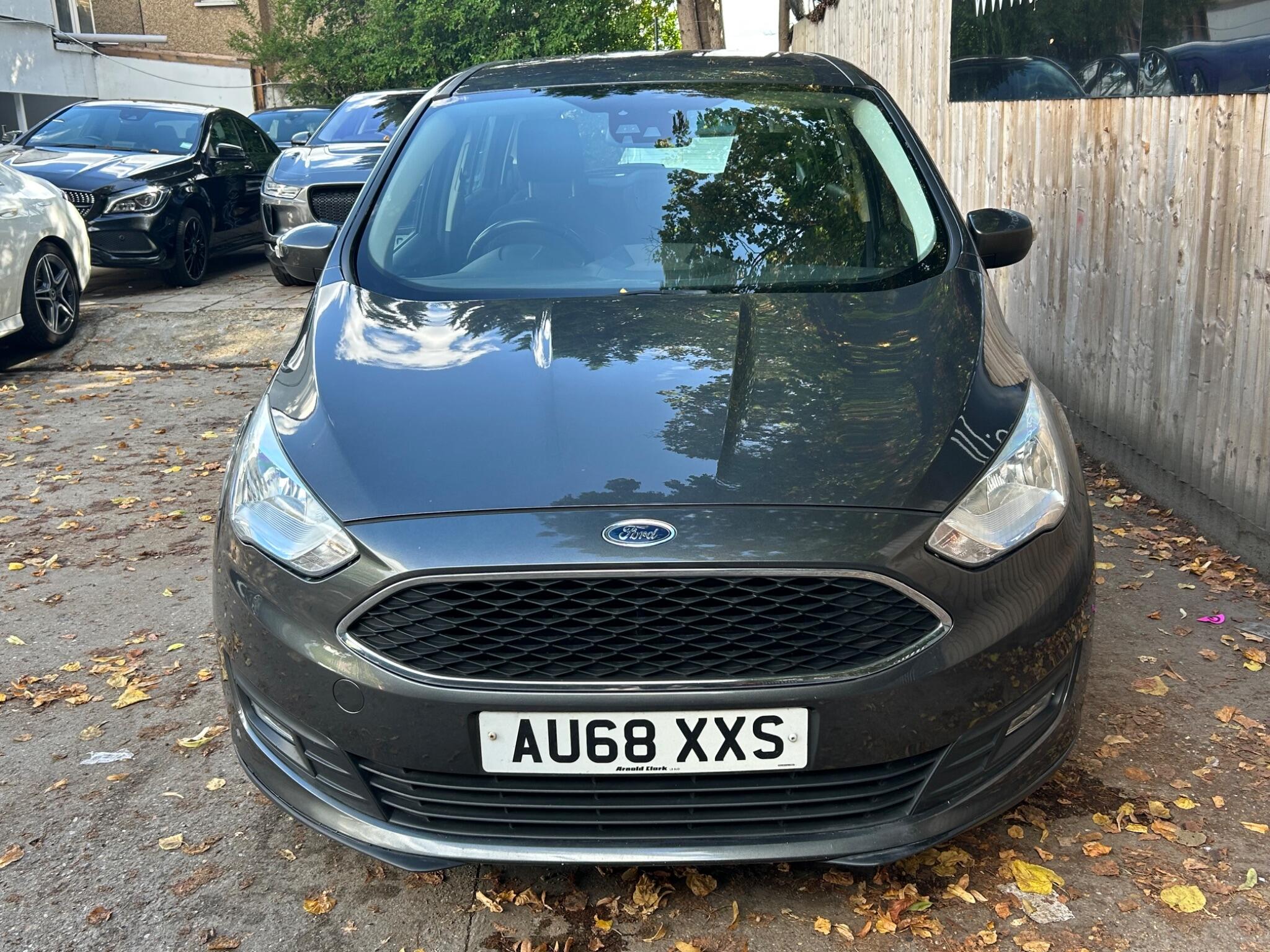 Ford Grand C-Max view 19