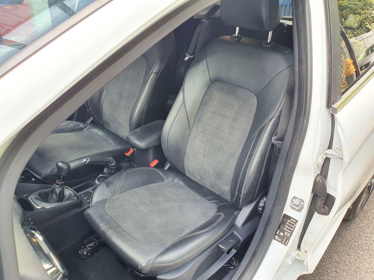 Ford Fiesta view 26