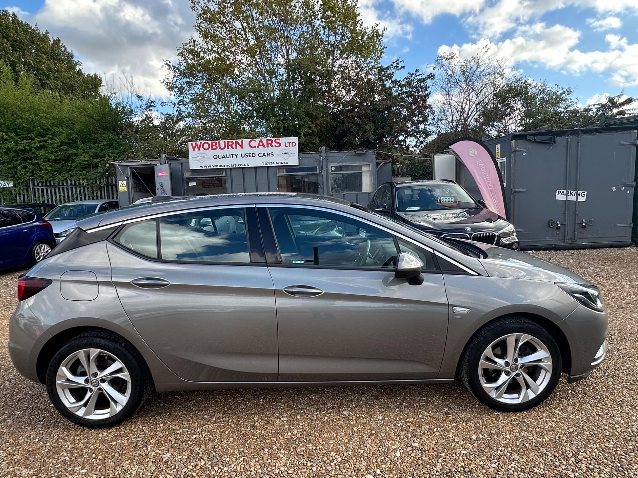 Vauxhall Astra view 7