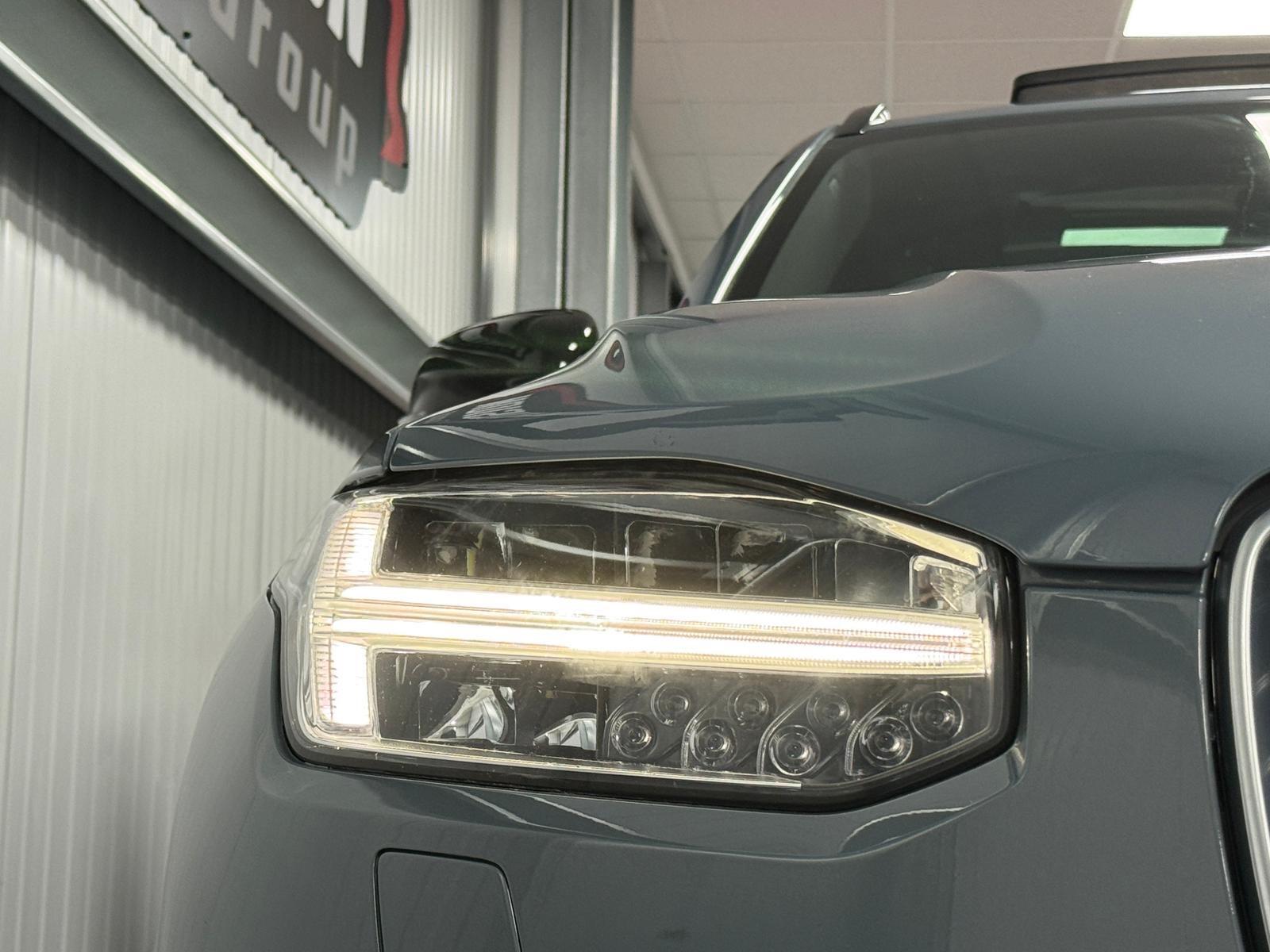 Volvo XC90 view 41