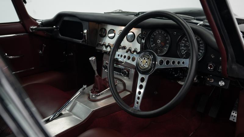 Jaguar E-Type view 26