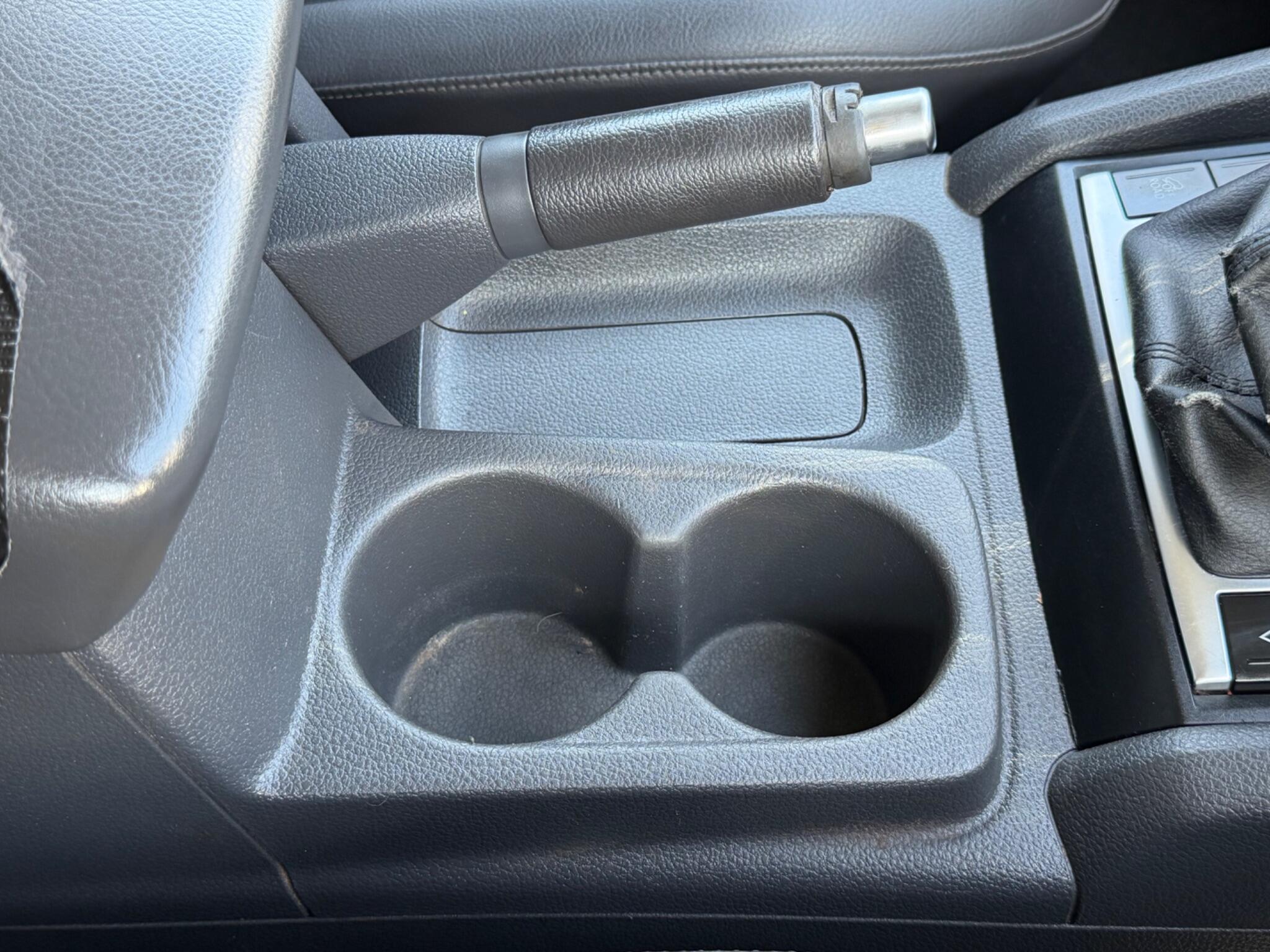 Volkswagen Amarok view 36