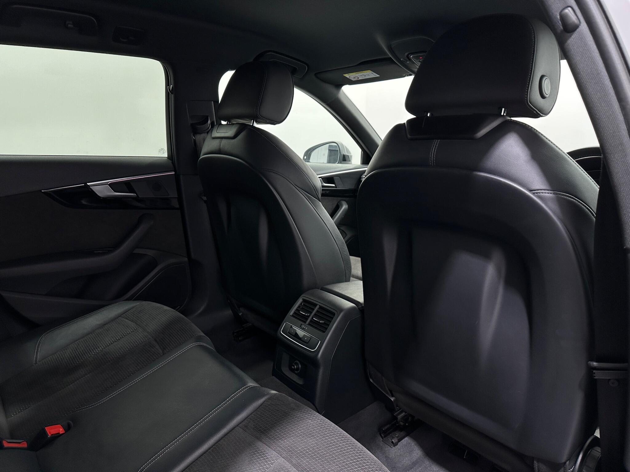 Audi A4 view 43