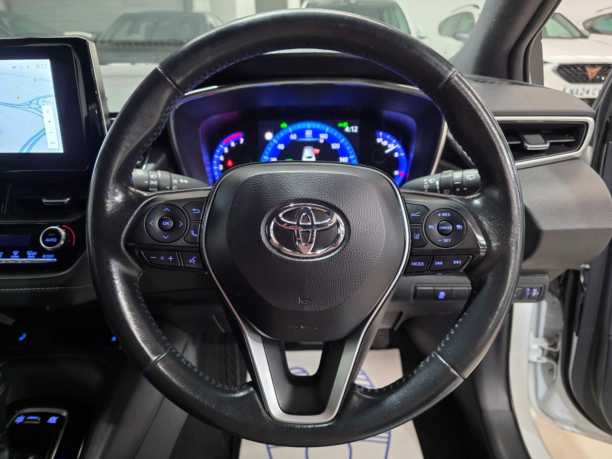 Toyota Corolla view 13
