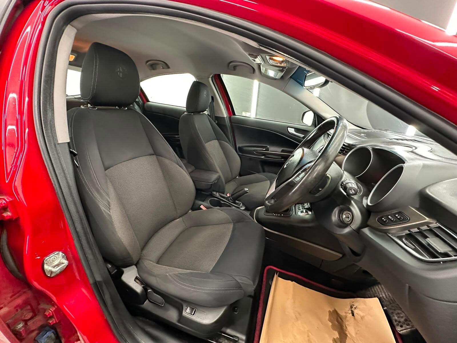 Alfa Romeo Giulietta view 25