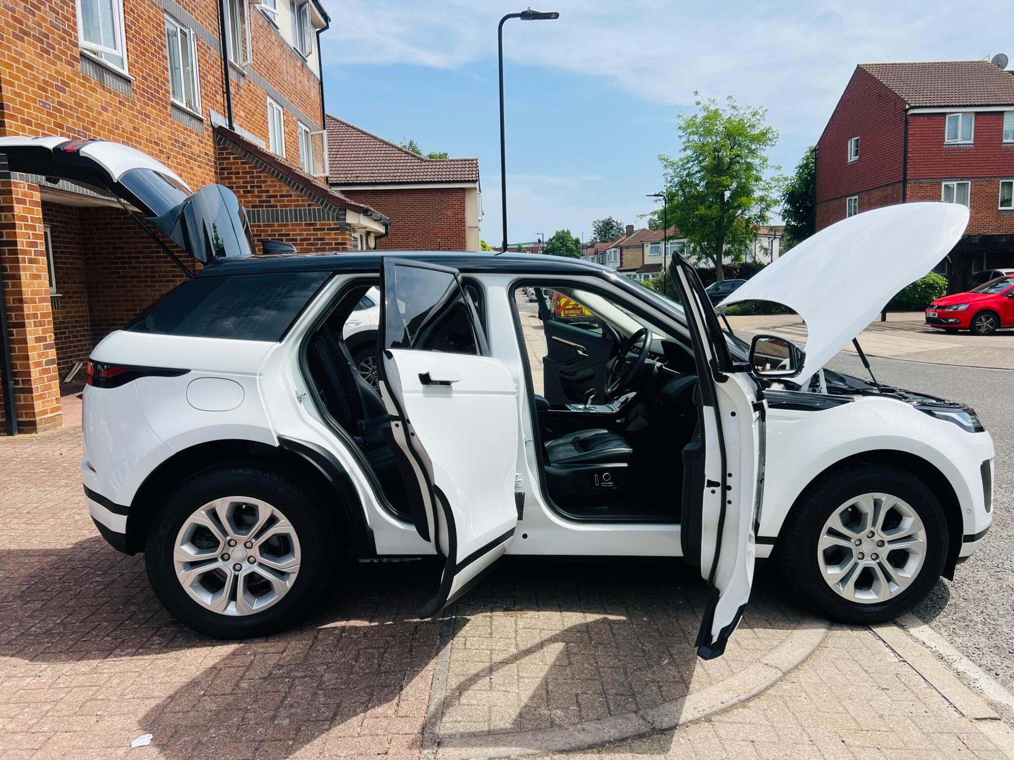 Land Rover Range Rover Evoque view 21