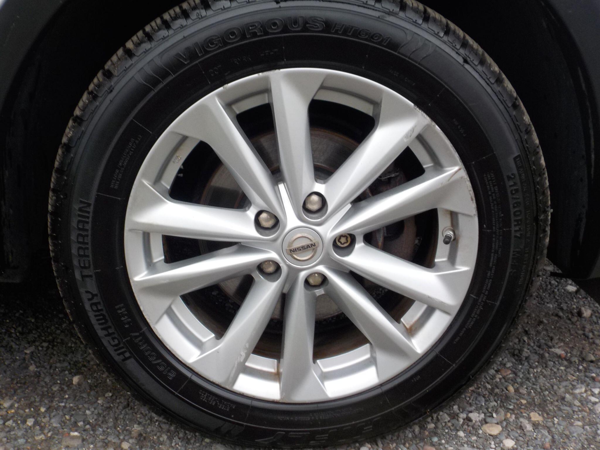 Nissan Qashqai 1.5 dCi Acenta 2WD Euro 5 (s/s) 5dr