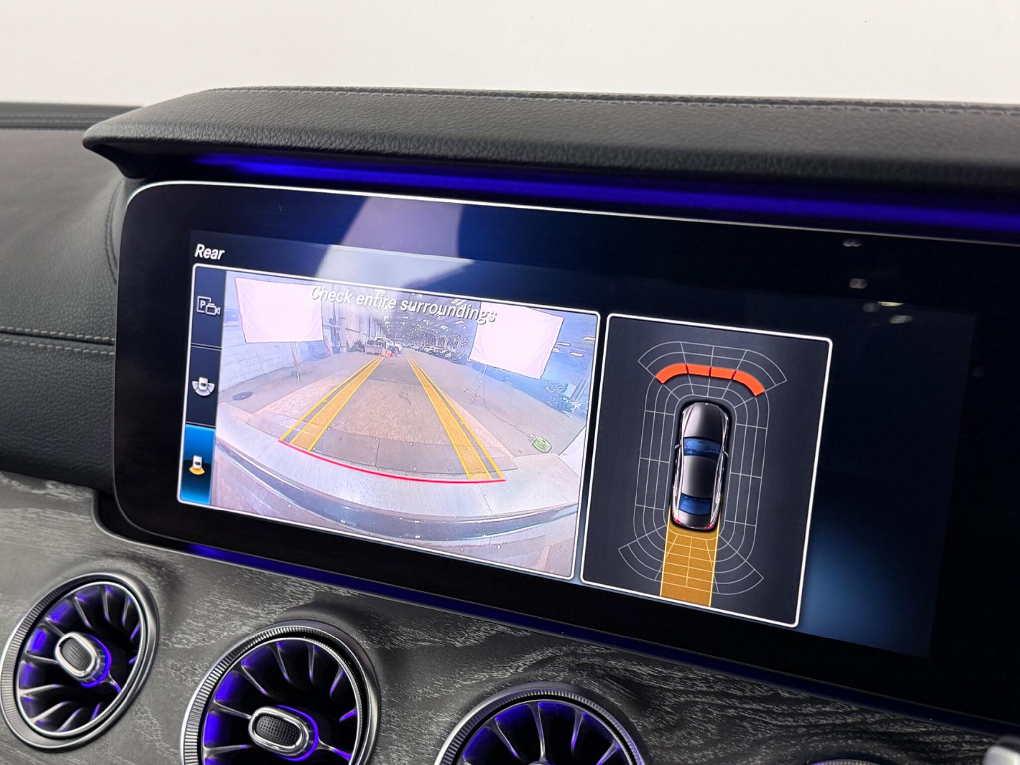 Mercedes-Benz CLS view 28